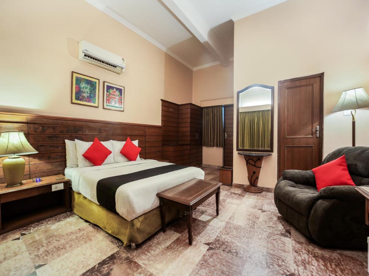 Capital O 10953 Dayal Lodge - A Boutique Hotel Agra  Ngoại thất bức ảnh