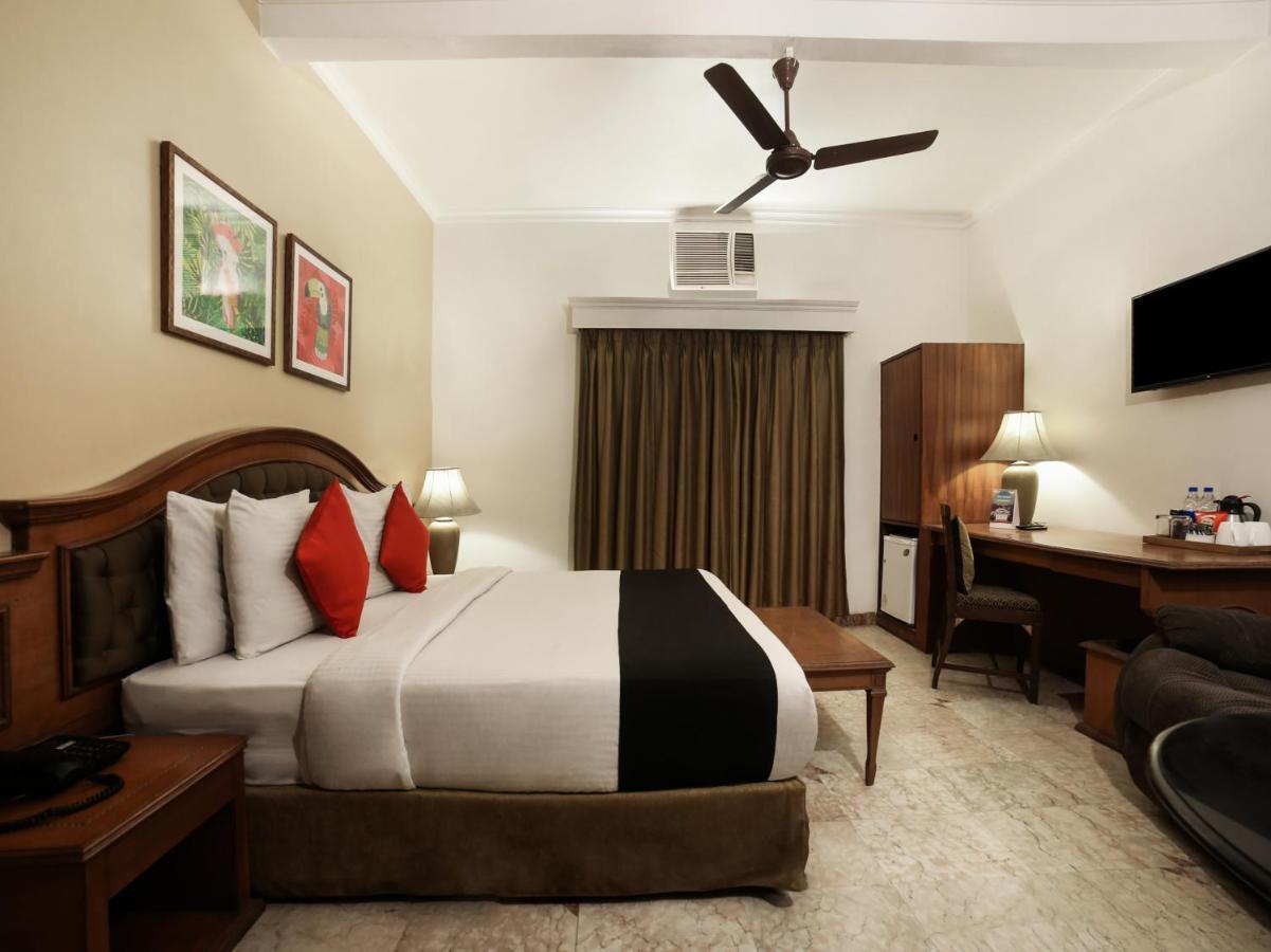 Capital O 10953 Dayal Lodge - A Boutique Hotel Agra  Ngoại thất bức ảnh