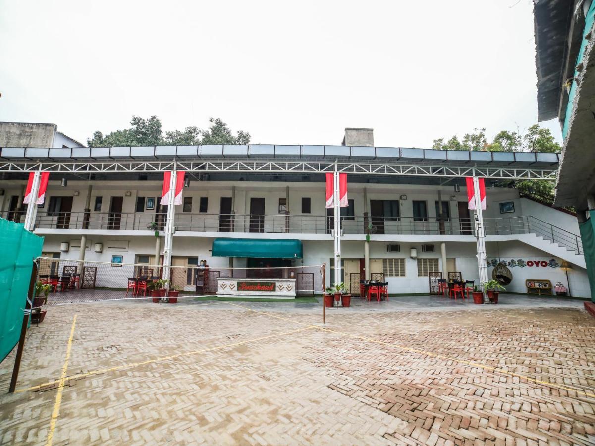 Capital O 10953 Dayal Lodge - A Boutique Hotel Agra  Ngoại thất bức ảnh